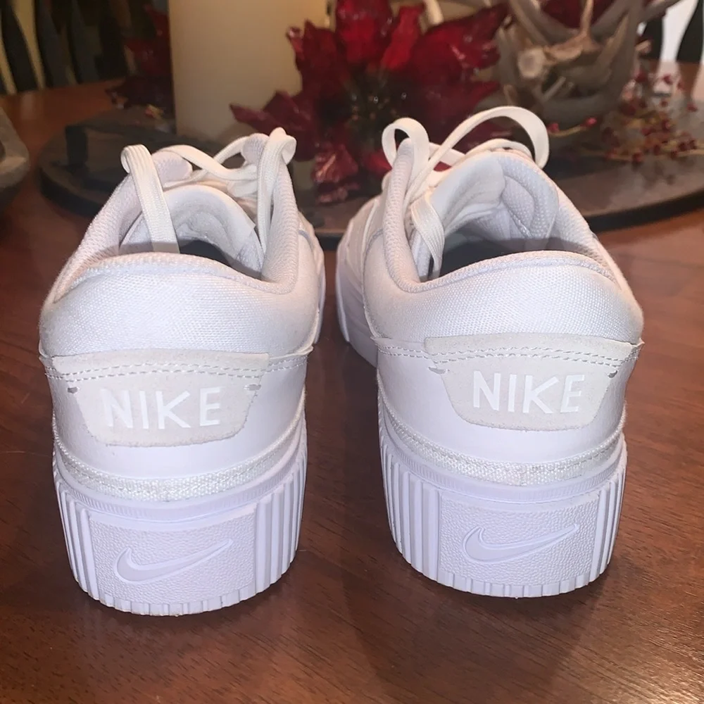 NIKE COURT LEGACY LIFT PLATFORM CASUAL SNEAKER WOMENS 10 - Picture 3 of 7